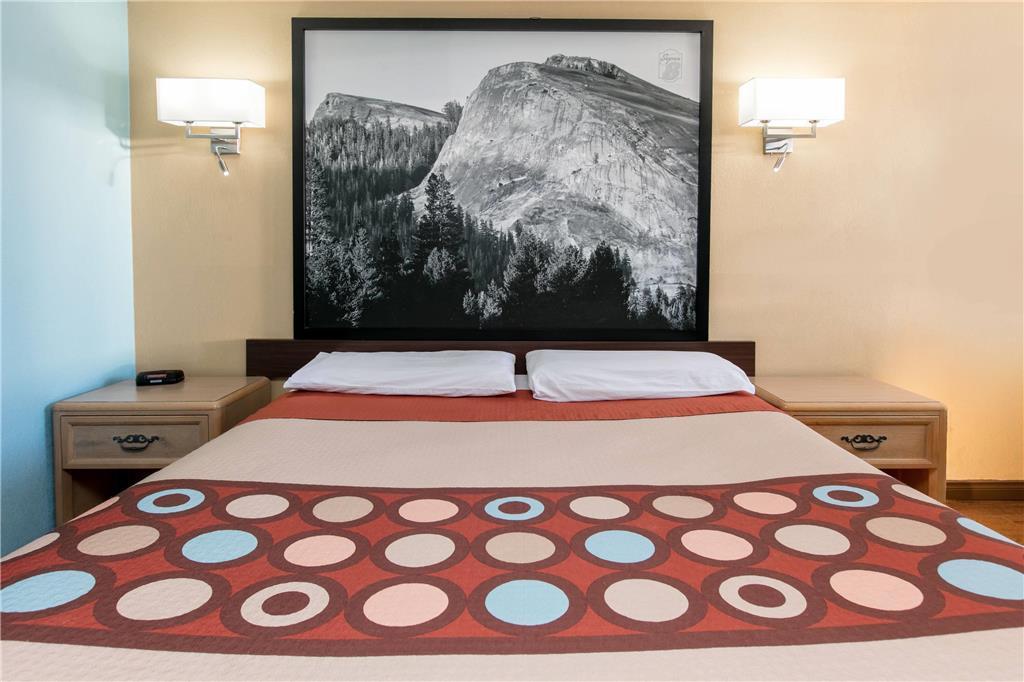 Motel Super 8 By Wyndham Bishop Habitación foto